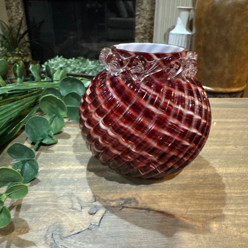 Franz Welz Triple Cased Glass 3.25" Opalescent Swirl Rose or Squat Vase